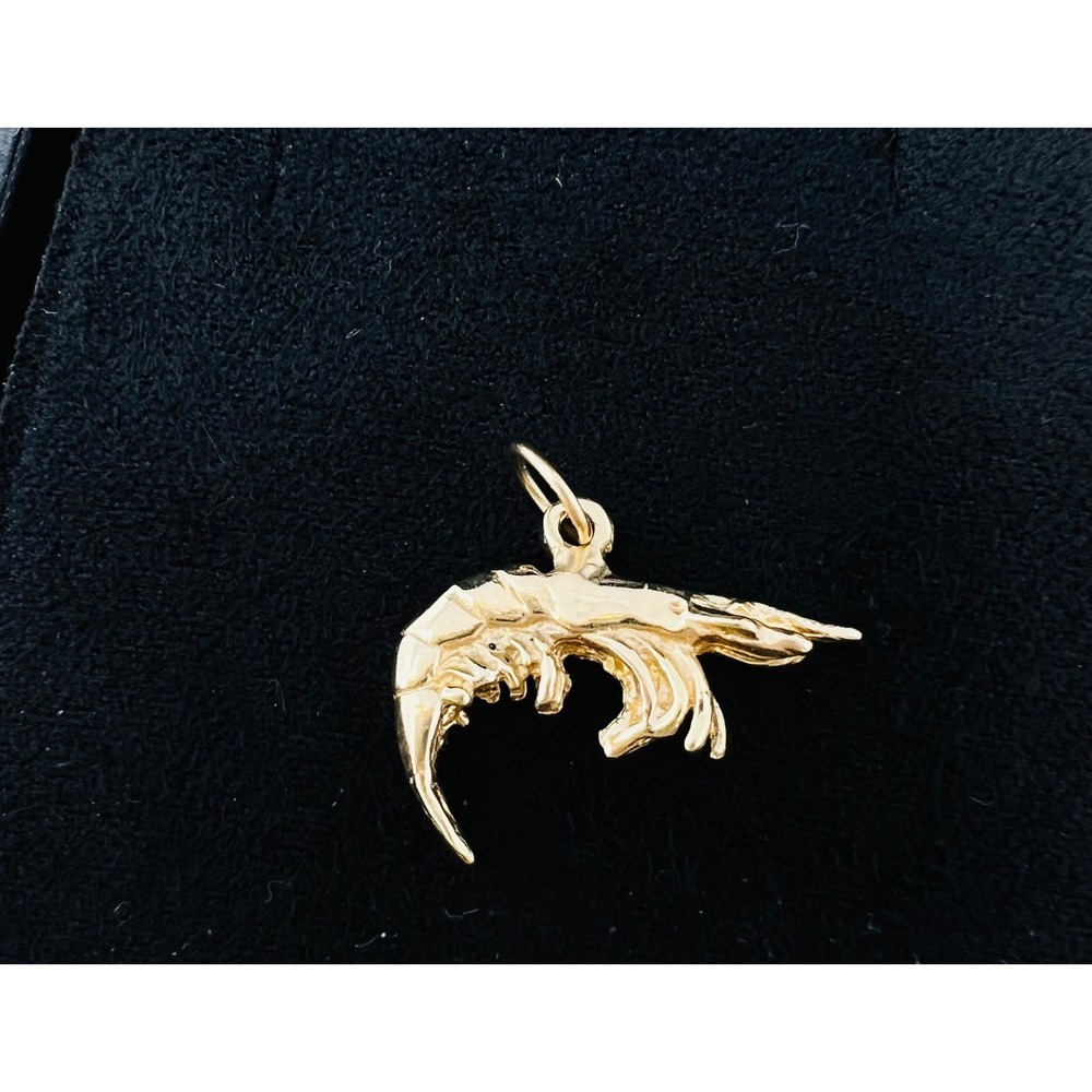 14k Yellow Gold Shrimp Prawn Nautical Sea Life Necklace Pendant Charm 2g
